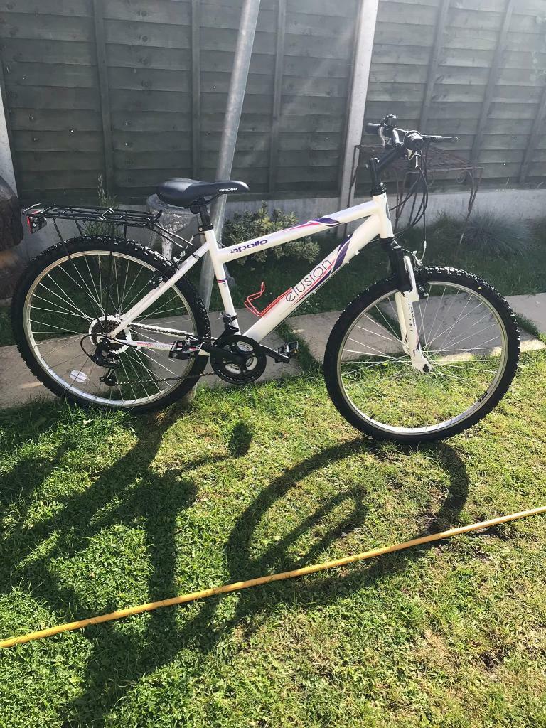 halfords apollo ladies bike